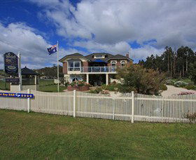 Moonlight Bay B&B Guest House - QLD Tourism 4