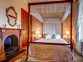 Abbey's Spa Cottage - QLD Tourism 0