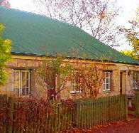 Colonial Cottages of Ross - Captain Samuels Cottage - QLD Tourism