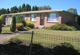 Sheffield Pioneer Holiday Units - Queensland Tourism 0