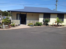 Anchor Down Cottages - QLD Tourism 1