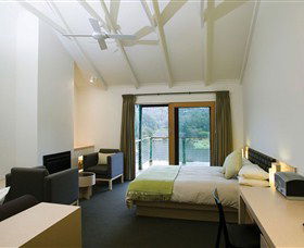Peppers Cradle Mountain Lodge - QLD Tourism 4