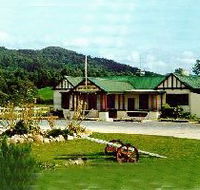 Pub in the Paddock - QLD Tourism