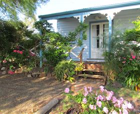 Pettit Cottage - QLD Tourism 0