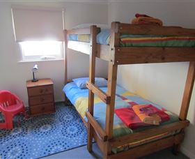 Pettit Cottage - QLD Tourism 4