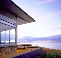 Avalon Coastal Retreat - QLD Tourism