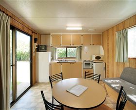 Burnie Holiday Caravan Park - Queensland Tourism 0