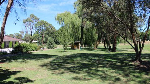 Creswick Motel - QLD Tourism 1