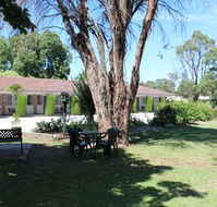 Creswick Motel - QLD Tourism
