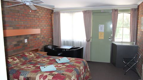 Creswick Motel - QLD Tourism 2