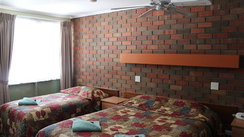 Creswick Motel - QLD Tourism 5