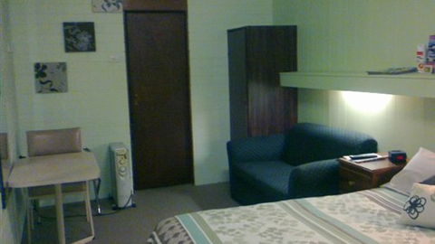 Millers Cottage Motel - QLD Tourism 1