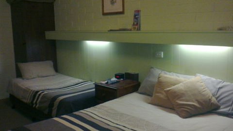 Millers Cottage Motel - QLD Tourism 7