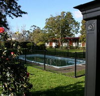 Captains Lodge International - QLD Tourism