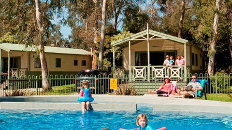 Crystal Brook Tourist Park - Queensland Tourism 1