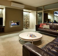 Mineral Spa Villas - QLD Tourism