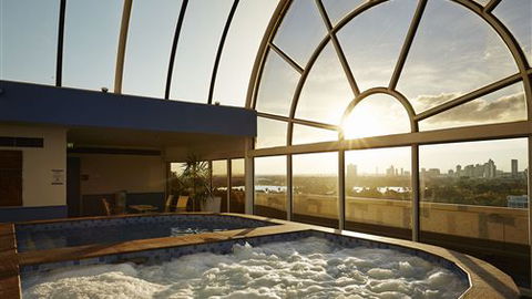Melbourne Parkview Hotel - QLD Tourism 0