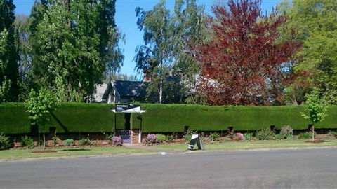 Heytesbury House B&B - QLD Tourism 6