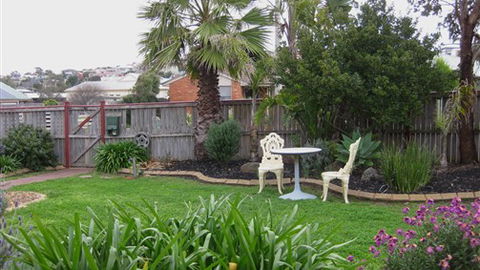Bells By The Beach Holiday House Ocean Grove - Queensland Tourism 6