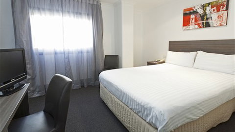 Hotel Causeway - QLD Tourism 2