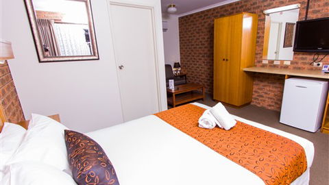 Advance Motel - QLD Tourism 0