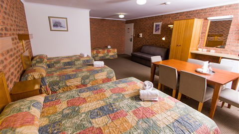 Advance Motel - QLD Tourism 5
