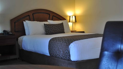 Bell Tower Inn - Queensland Tourism 1