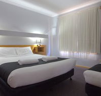 Blue Whale Motor Inn  Apartments - Queensland Tourism