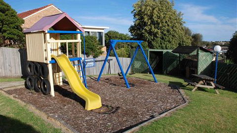 Blue Whale Motor Inn & Apartments - Queensland Tourism 6