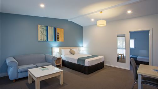 Cowes VIC QLD Tourism