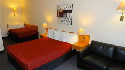 Hermitage Motor Inn - QLD Tourism 6
