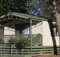 Painters Island Caravan Park - QLD Tourism