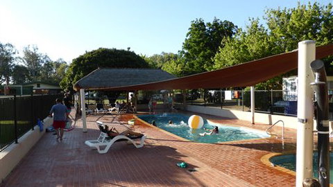 Painters Island Caravan Park - QLD Tourism 2