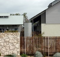 Oceanic Sorrento - Motel Apartments - QLD Tourism