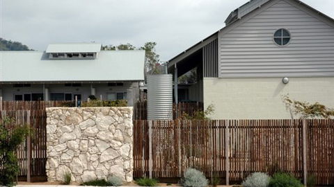 Oceanic Sorrento - Motel Apartments - QLD Tourism 0