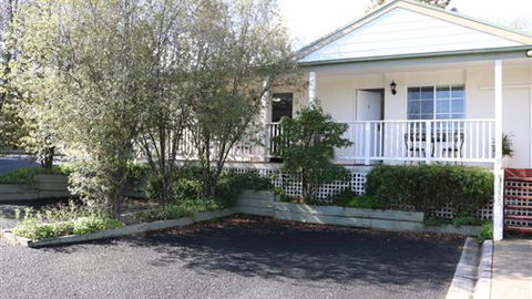 Yarra Gables Motel - QLD Tourism 1