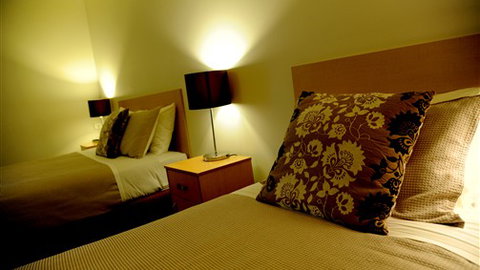 Comfort Inn Eastern Sands - QLD Tourism 1