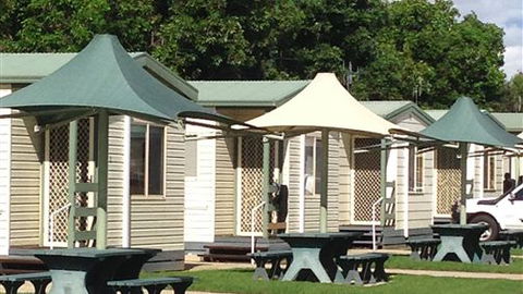 Yarrawonga Holiday Park - Queensland Tourism 0