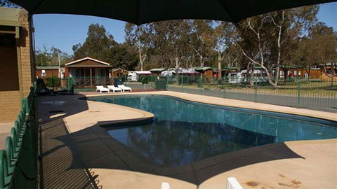 Lake Fyans Holiday Park - Queensland Tourism 3