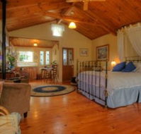 Braeside Garden Cottages - QLD Tourism