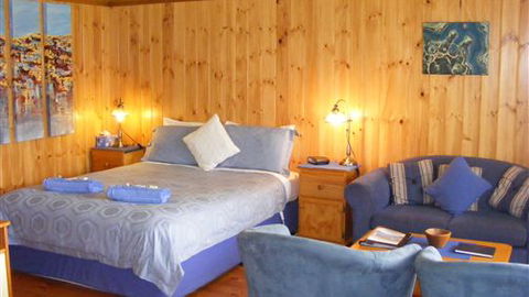 Belfast Cottages - QLD Tourism 3