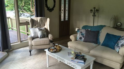 Emerald Creek Cottages - QLD Tourism 2