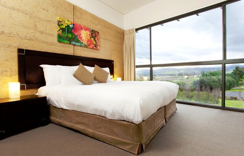 Balgownie Estate - QLD Tourism 3