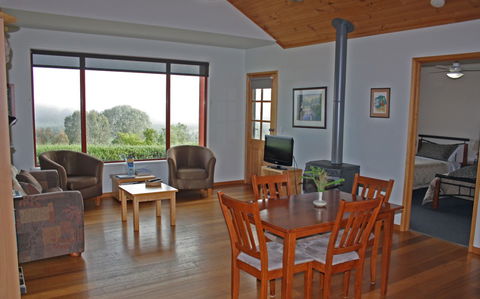 Frog Gully Cottages - QLD Tourism 5
