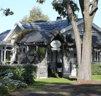 Holmwood Guest House - QLD Tourism