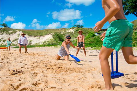 Banubanu Beach Retreat - QLD Tourism 9