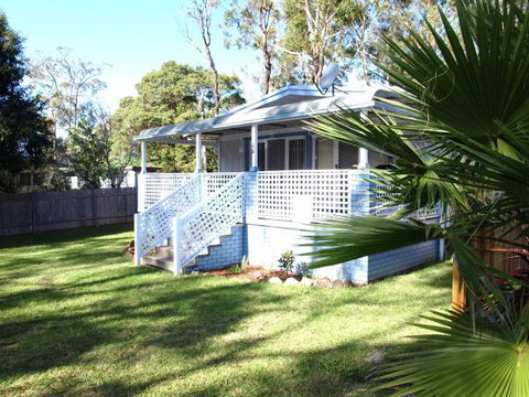 Crystal Waters - QLD Tourism 1