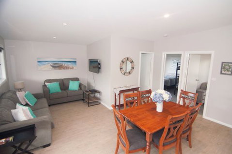 Laguna Lodge Holiday Units - QLD Tourism 4