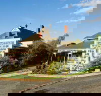 Hermitage Hill Resort - QLD Tourism