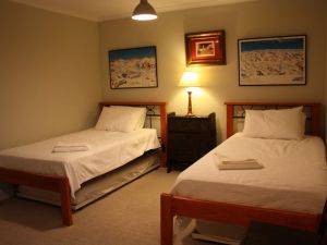 Eelah - QLD Tourism 0